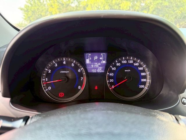 HYUNDAI現代 VERNA  第6張相片