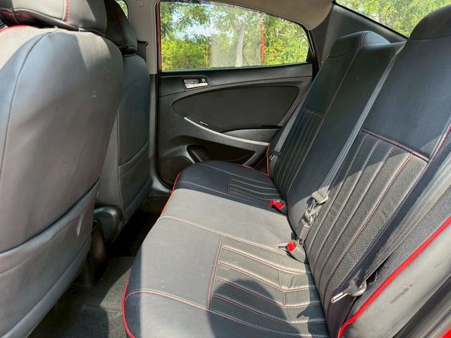 HYUNDAI現代 VERNA  第9張相片