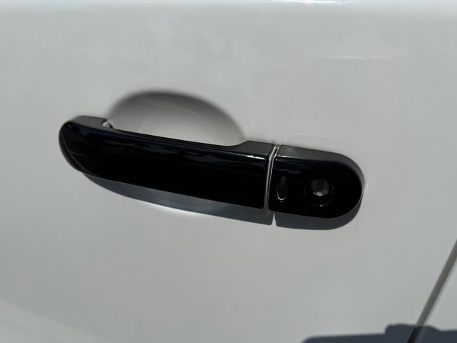 NISSAN日產 LIVINA  第13張相片