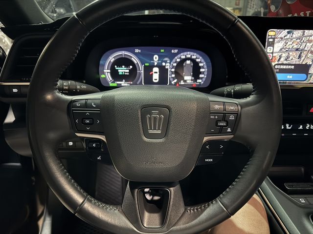 TOYOTA豐田 CROWN  第4張相片