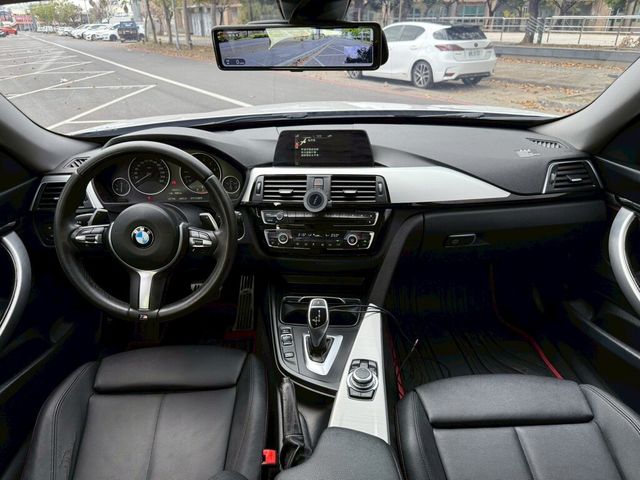 BMW寶馬 320 GT  第5張相片
