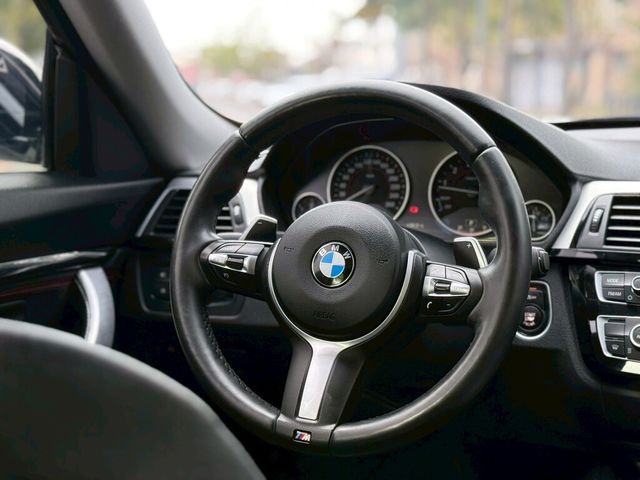 BMW寶馬 320 GT  第6張相片