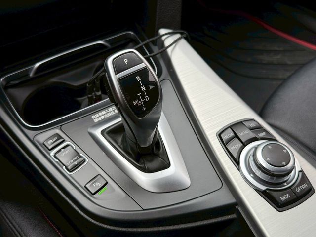 BMW寶馬 320 GT  第12張相片