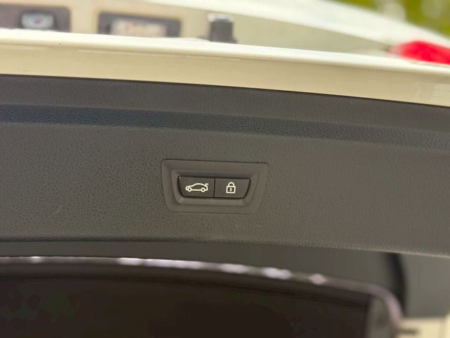 BMW寶馬 320 GT  第19張相片