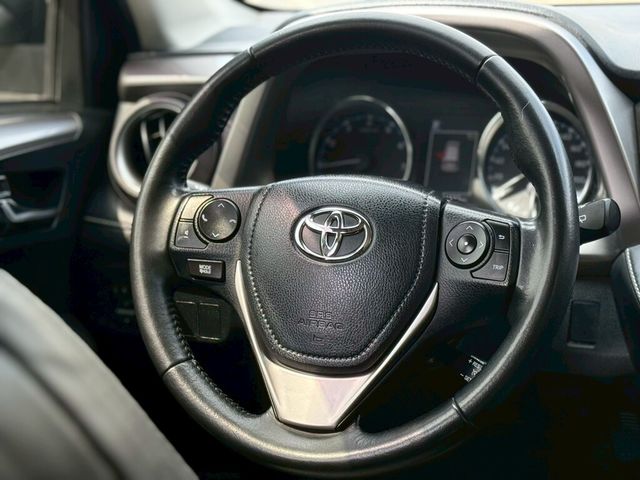 TOYOTA豐田 RAV4  第6張相片