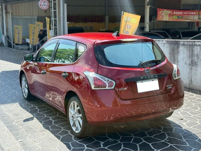 NISSAN日產 TIIDA  第2張相片