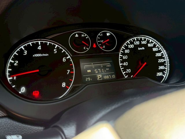 NISSAN日產 TIIDA  第8張相片