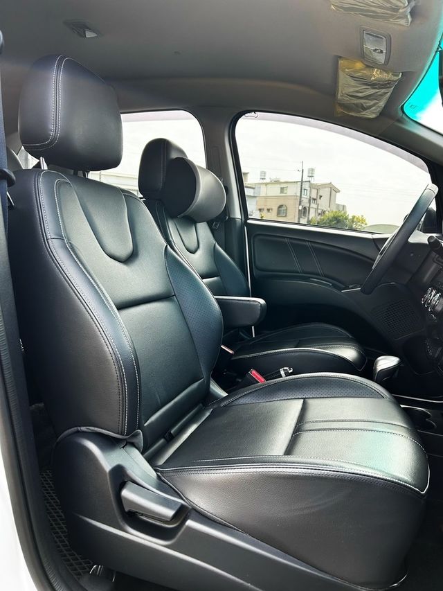 MITSUBISHI三菱 COLT PLUS  第9張相片