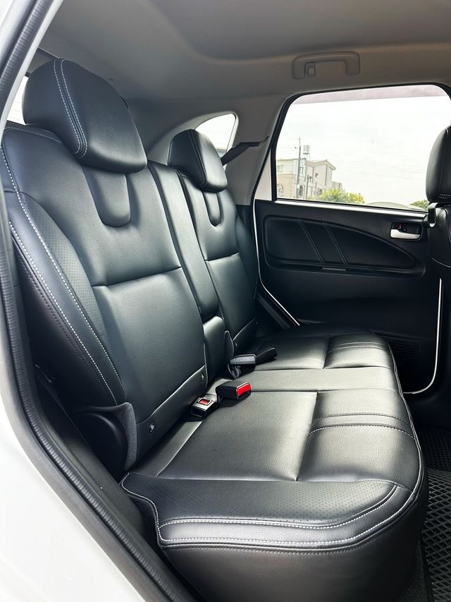 MITSUBISHI三菱 COLT PLUS  第10張相片