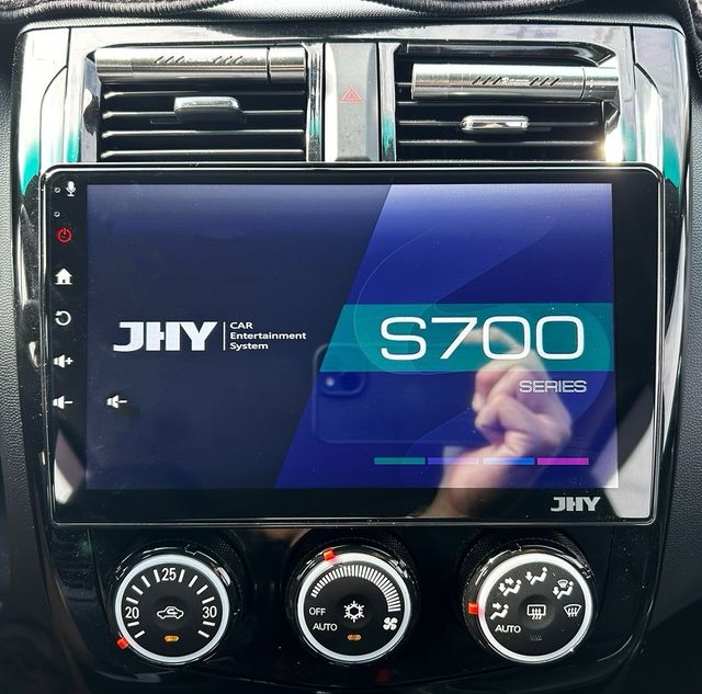 MITSUBISHI三菱 COLT PLUS  第16張相片