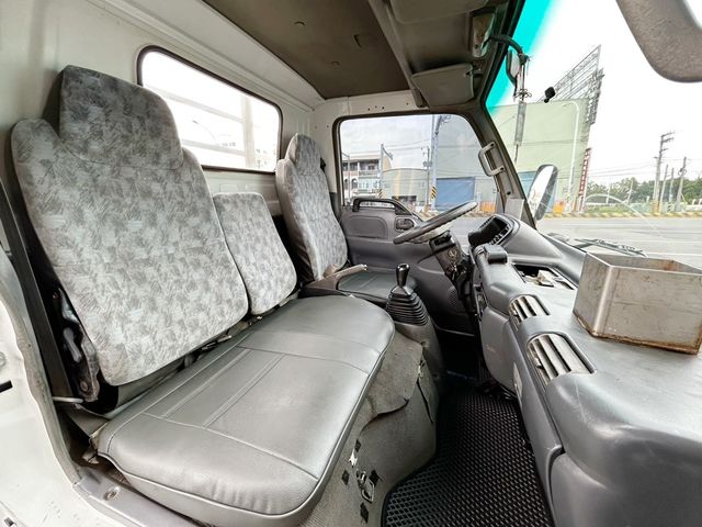 ISUZU五十鈴 ELF  第15張相片