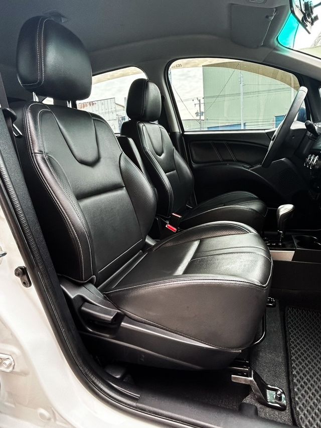 MITSUBISHI三菱 COLT PLUS  第7張相片