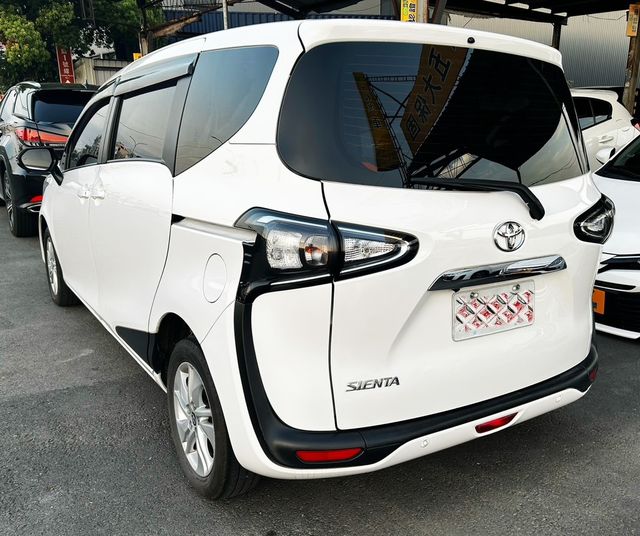 TOYOTA豐田 SIENTA  第3張相片
