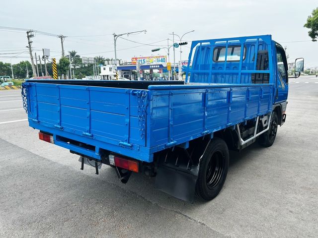 MITSUBISHI三菱 CANTER  第4張相片