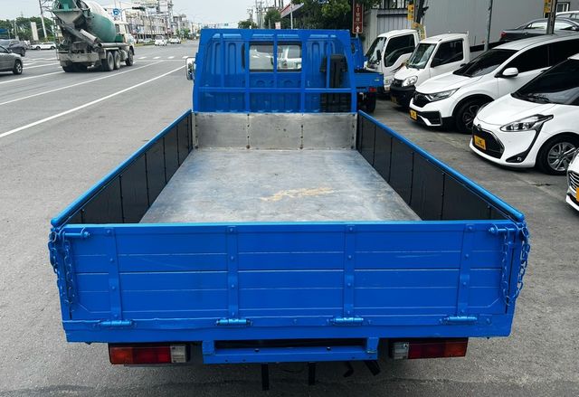 MITSUBISHI三菱 CANTER  第5張相片