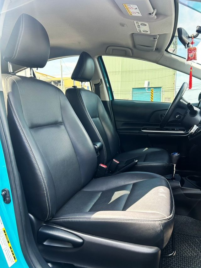 TOYOTA豐田 PRIUS C  第8張相片