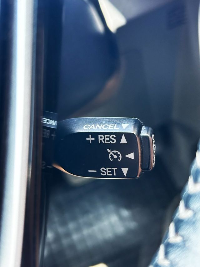 TOYOTA豐田 PRIUS C  第10張相片