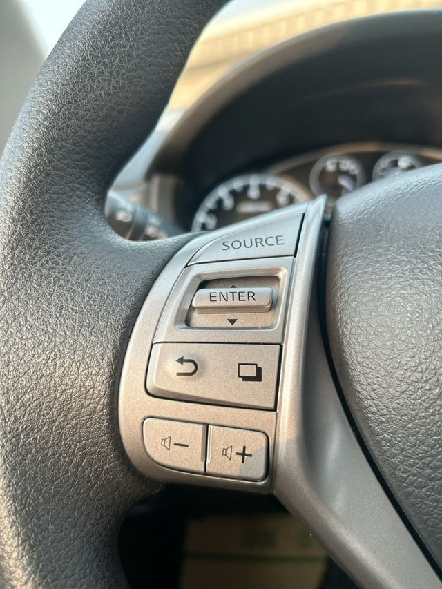 NISSAN日產 TIIDA  第14張相片