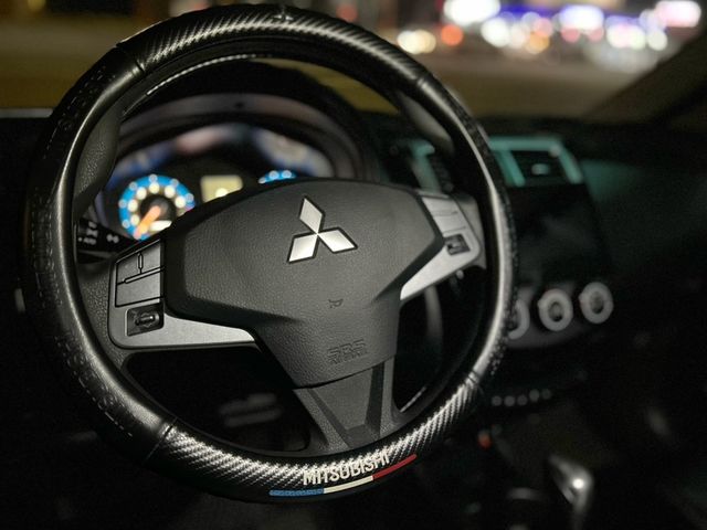 MITSUBISHI三菱 COLT PLUS  第16張相片