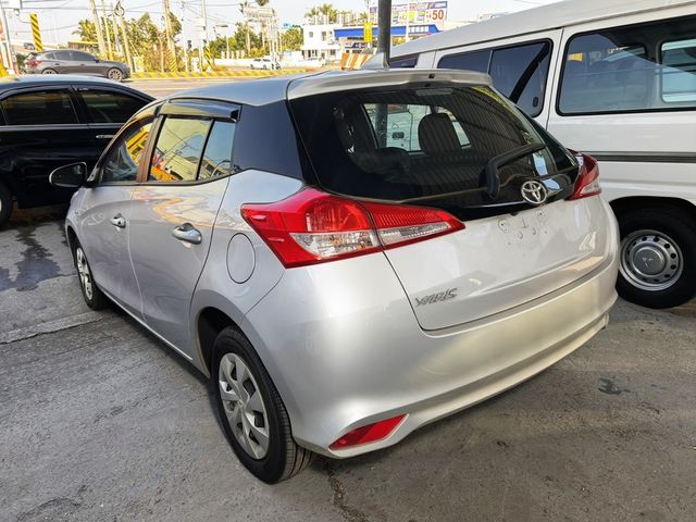 TOYOTA豐田 YARIS  第4張相片