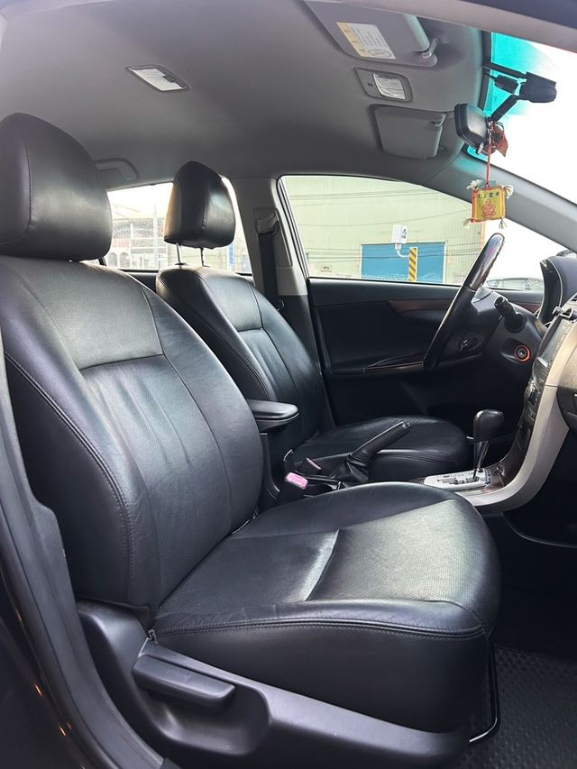 TOYOTA豐田 ALTIS  第4張相片