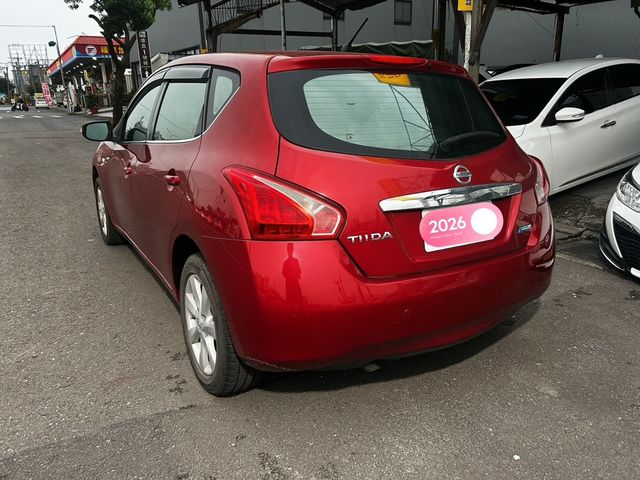 NISSAN日產 TIIDA  第3張相片