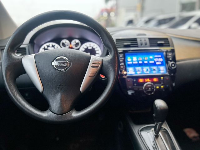 NISSAN日產 TIIDA  第6張相片