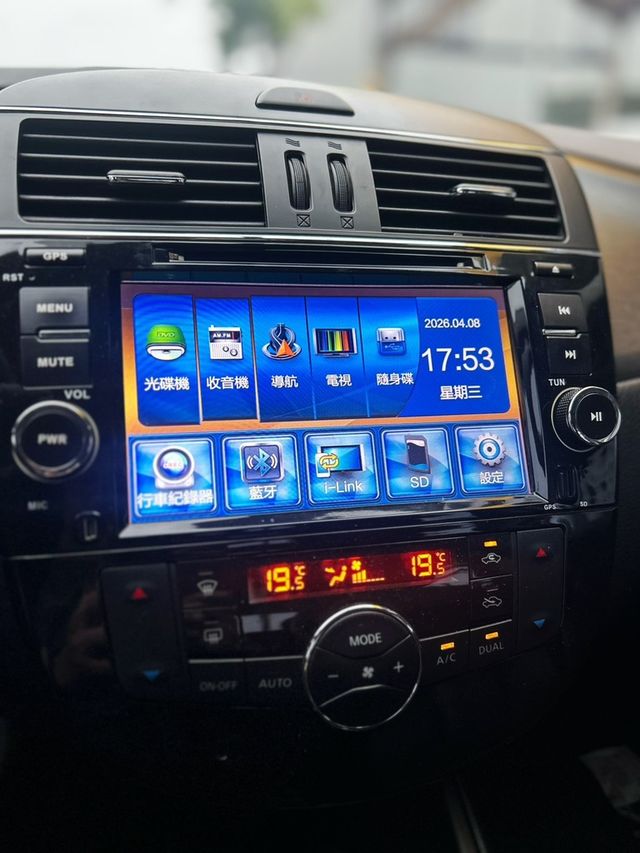 NISSAN日產 TIIDA  第9張相片