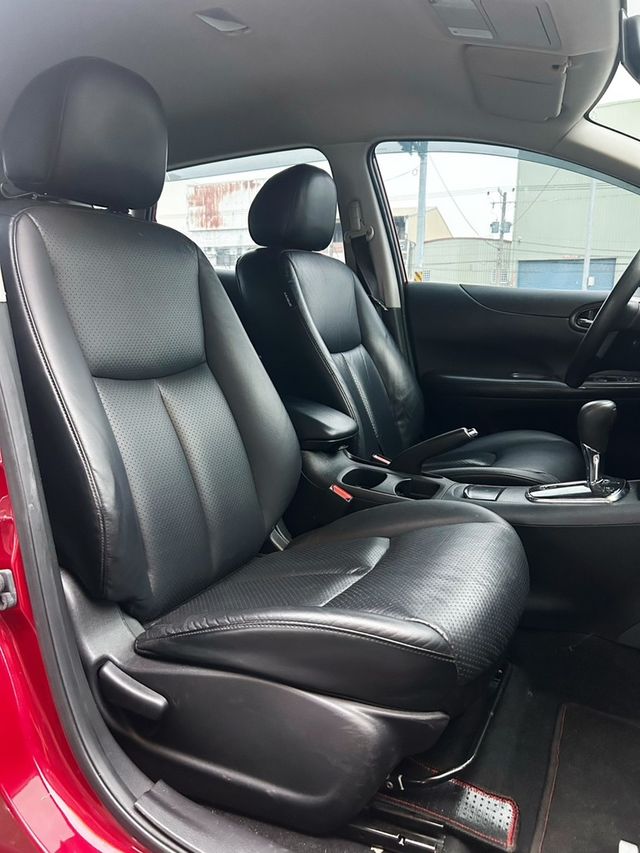 NISSAN日產 TIIDA  第13張相片