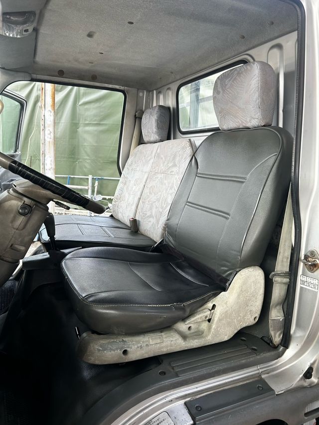 MITSUBISHI三菱 CANTER  第6張相片