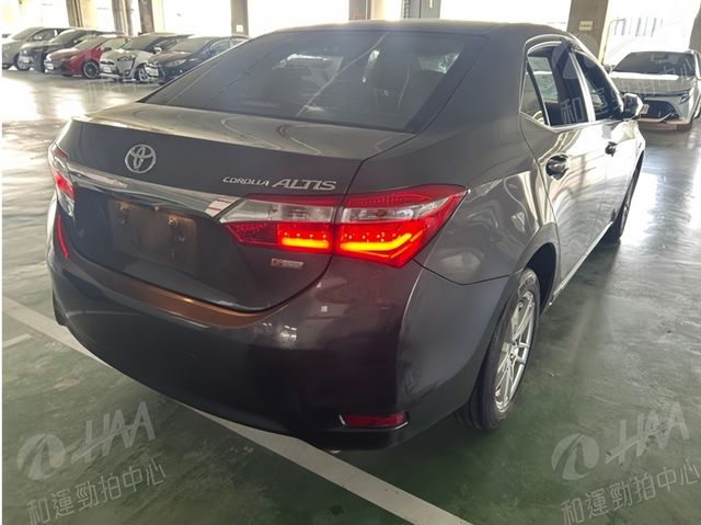 TOYOTA豐田 ALTIS  第2張相片
