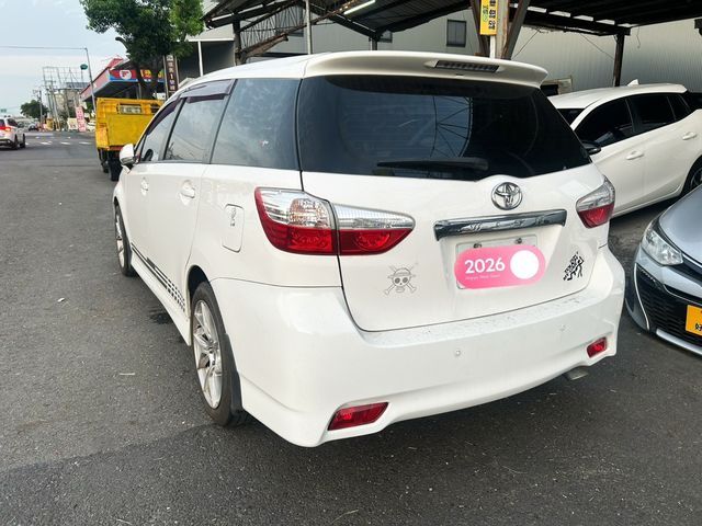 TOYOTA豐田 WISH  第3張相片