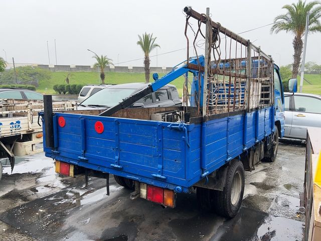 ISUZU五十鈴 ELF  第4張相片
