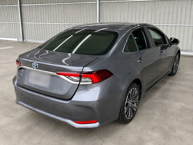 TOYOTA豐田 COROLLA ALTIS HYBRID  第4張相片