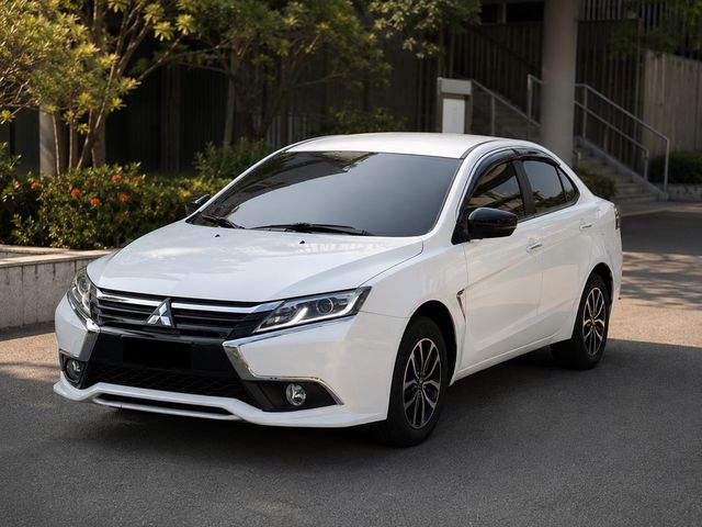 MITSUBISHI三菱 GRAND LANCER  第6張相片