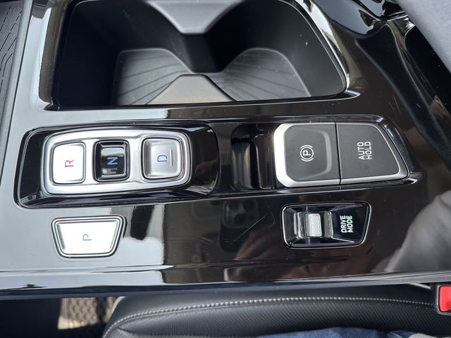 HYUNDAI現代 CUSTIN  第14張相片