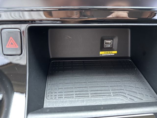HYUNDAI現代 CUSTIN  第15張相片