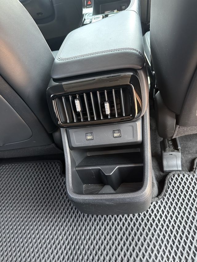 HYUNDAI現代 CUSTIN  第18張相片