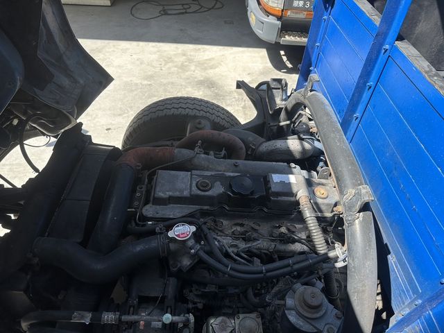 MITSUBISHI三菱 CANTER  第6張相片