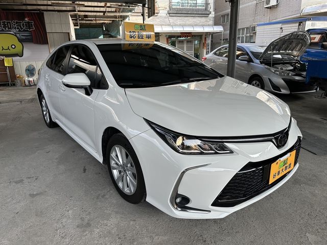 TOYOTA豐田 ALTIS  第1張相片