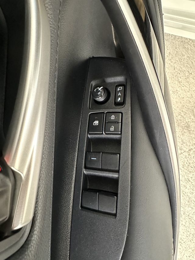 TOYOTA豐田 ALTIS  第9張相片