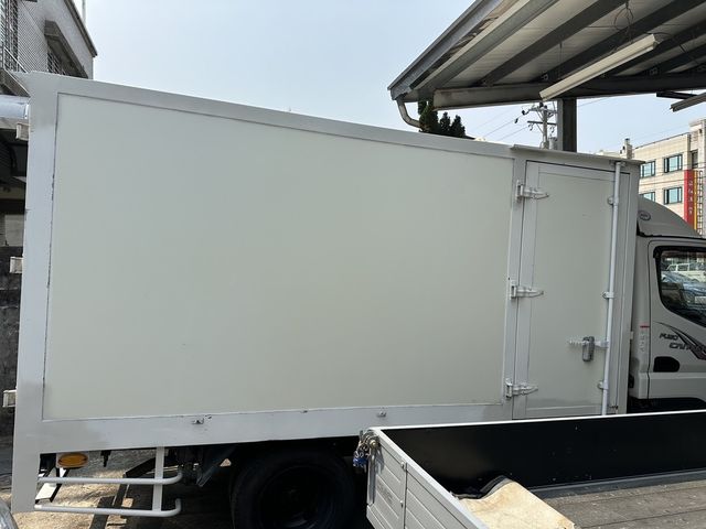 MITSUBISHI三菱 CANTER  第9張相片