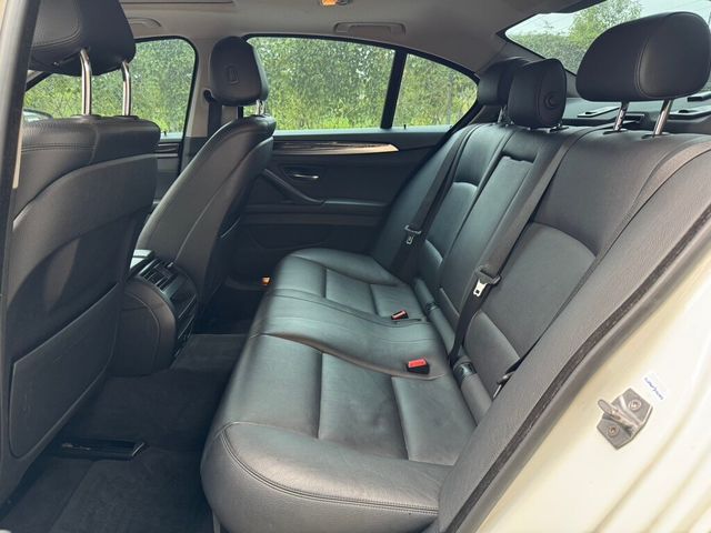 BMW寶馬 528I  第7張相片