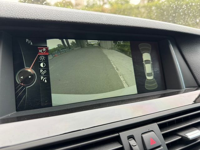 BMW寶馬 528I  第9張相片
