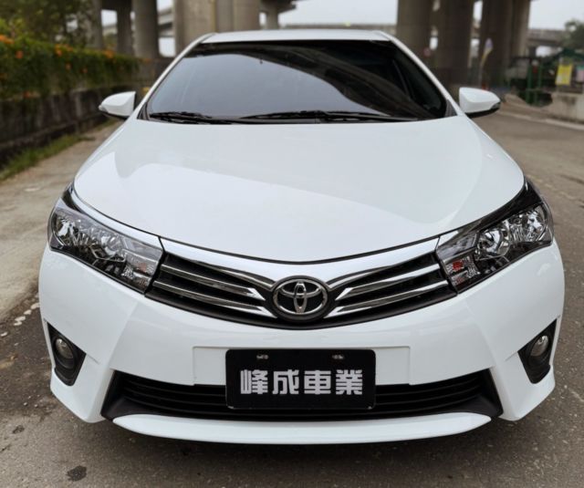 TOYOTA豐田 ALTIS  第3張相片