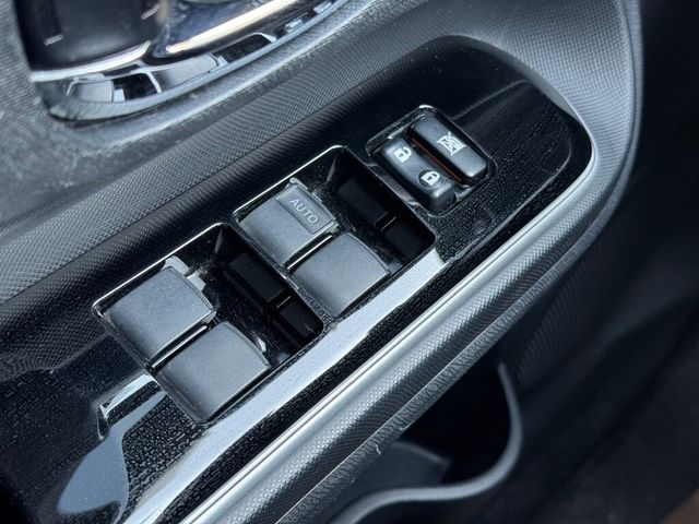 TOYOTA豐田 PRIUS C  第12張相片