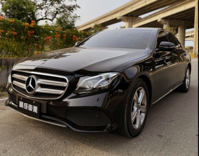 M-BENZ賓士 E200  第1張相片