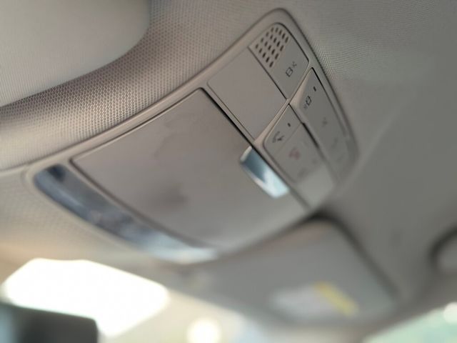 M-BENZ賓士 E200  第11張相片