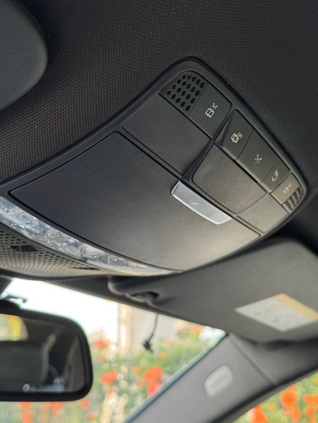 M-BENZ賓士 C250  第11張相片