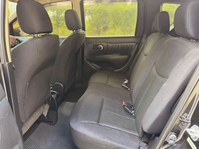 NISSAN日產 LIVINA  第23張相片